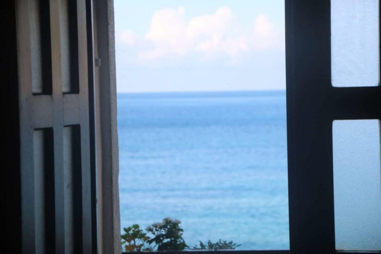 Apartment And Rooms Lucica คอมีชา ภายนอก รูปภาพ
